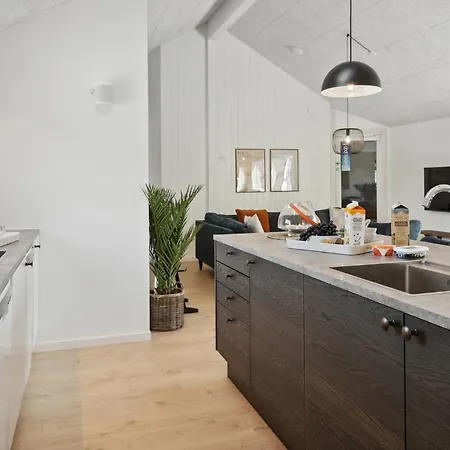 Gorgeous In With Sauna Feriehus *